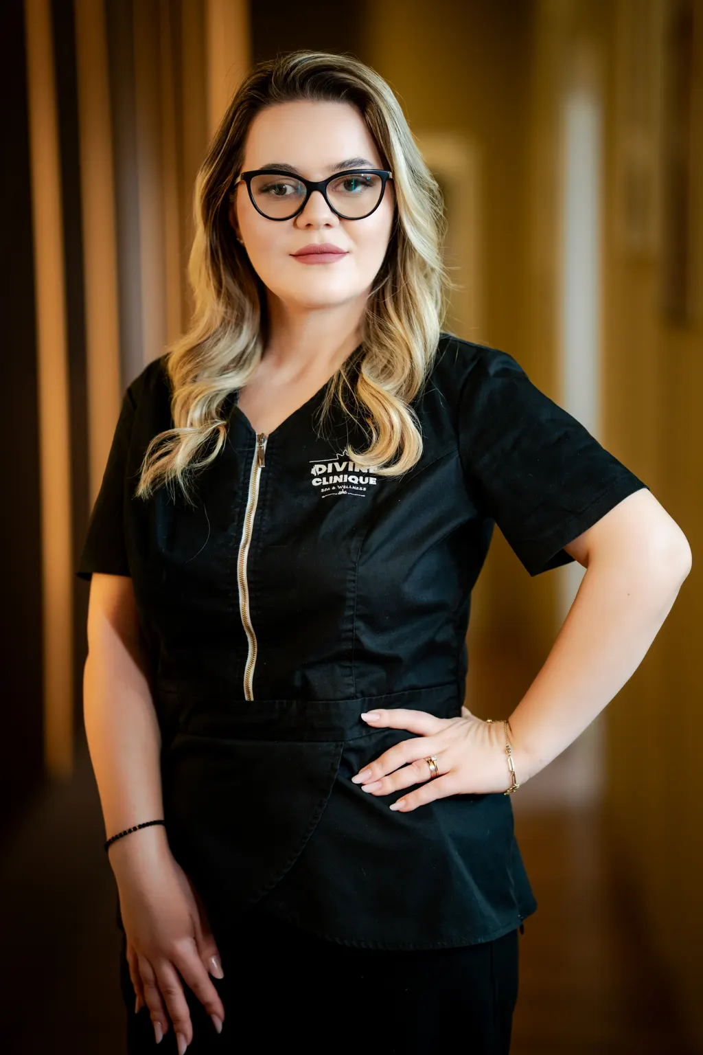 Elena Alina Voicu, Fondator · Asistent medical generalist și dermatocosmetician